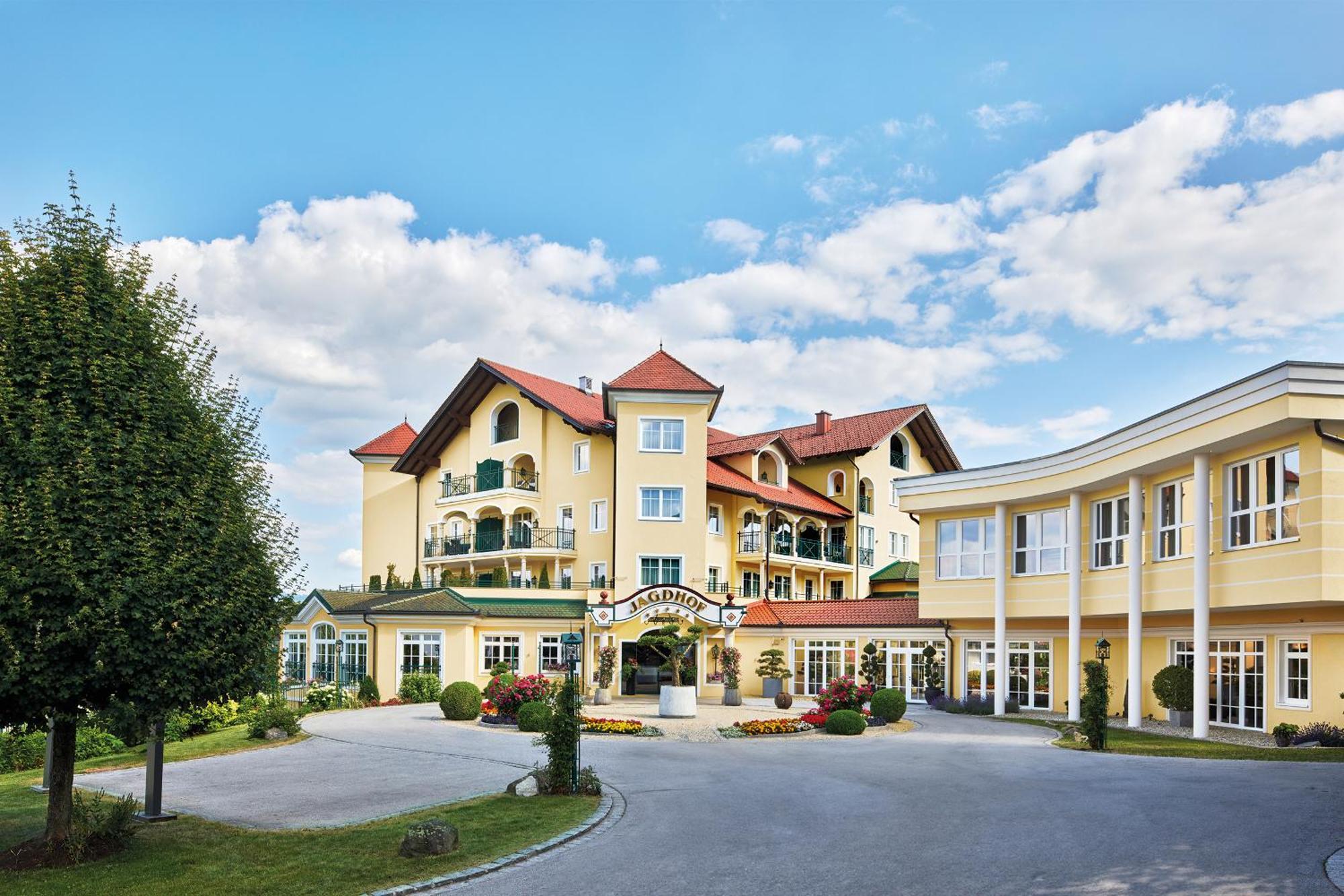 Wellness- & Sporthotel Jagdhof 洛恩巴赫 外观 照片