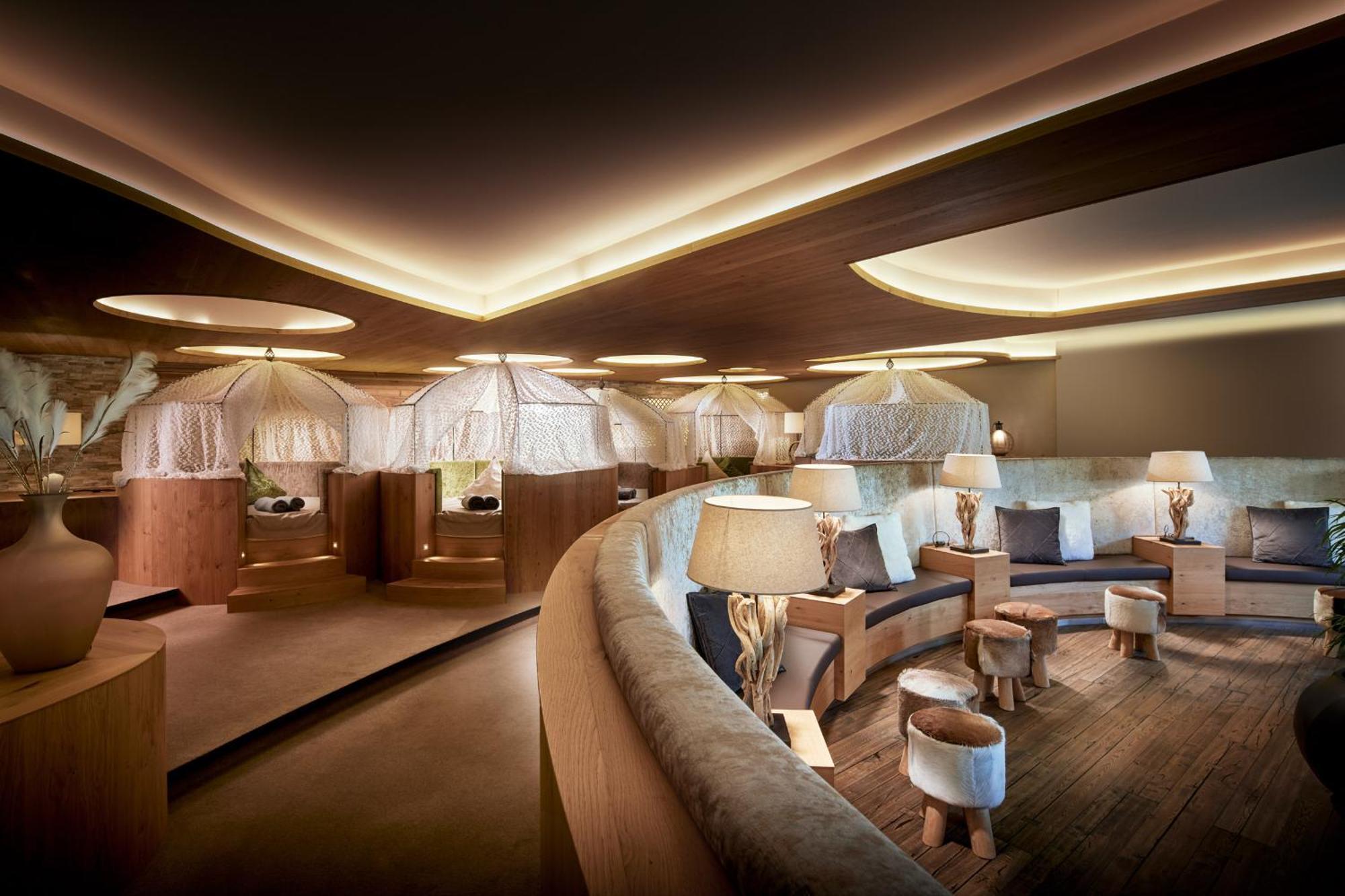 Wellness- & Sporthotel Jagdhof 洛恩巴赫 外观 照片
