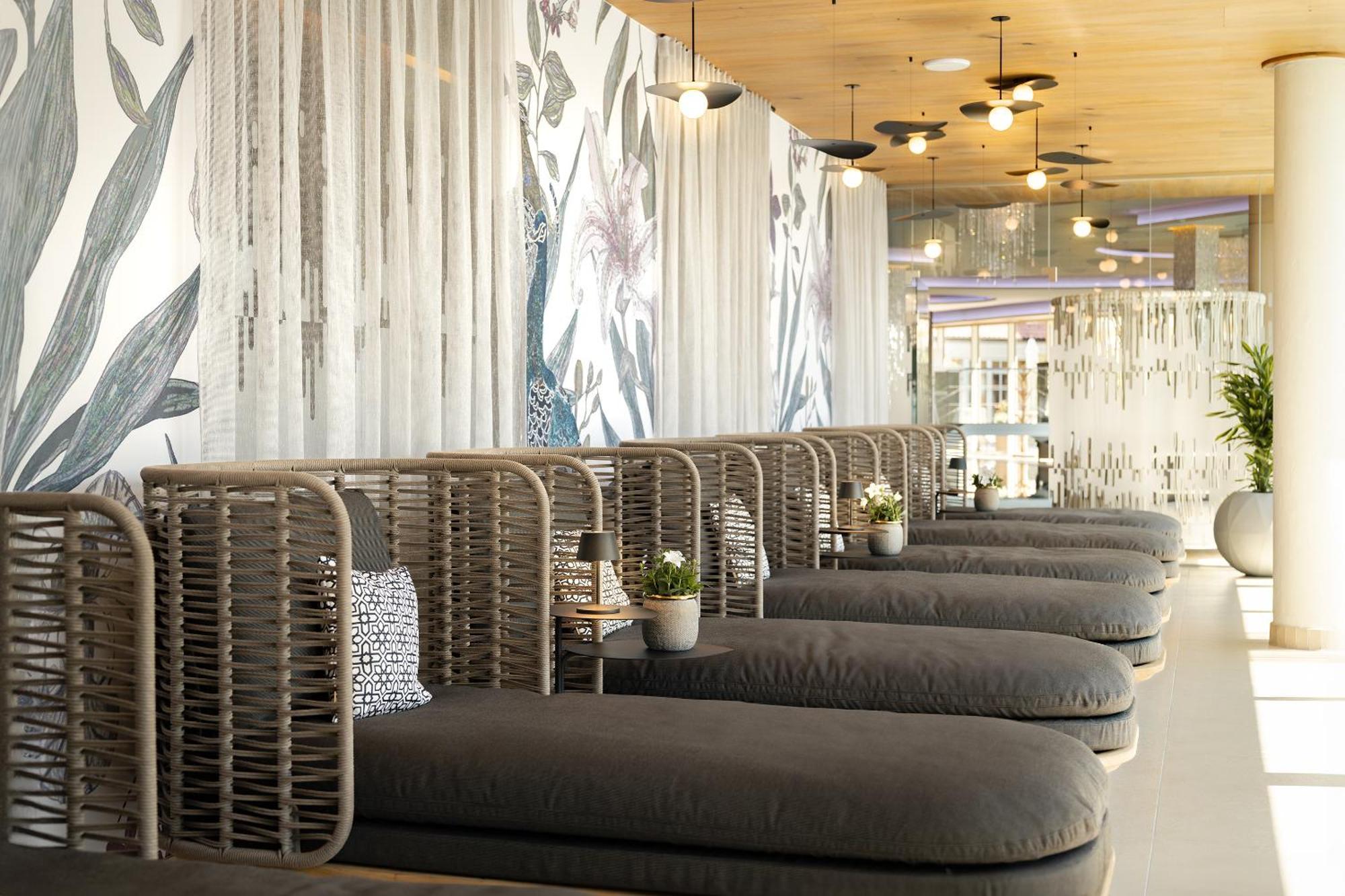 Wellness- & Sporthotel Jagdhof 洛恩巴赫 外观 照片